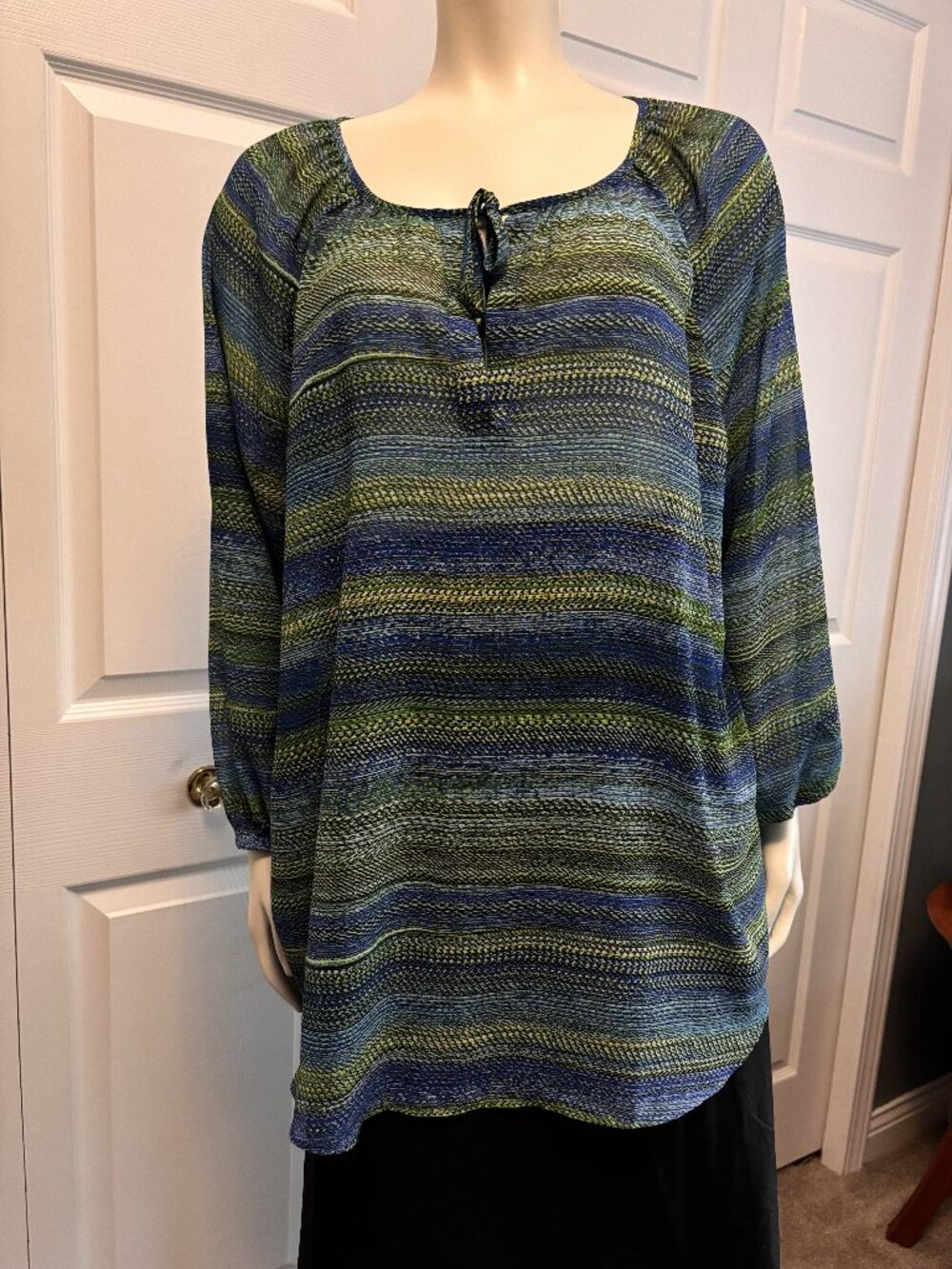 TravelSmith Abstract Print Tunic Blouse Medium Blue Green 3/4 Sleeve